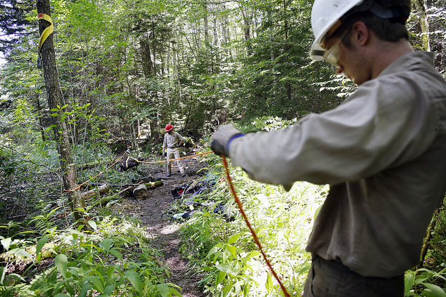 Crew members setting up the griphoist